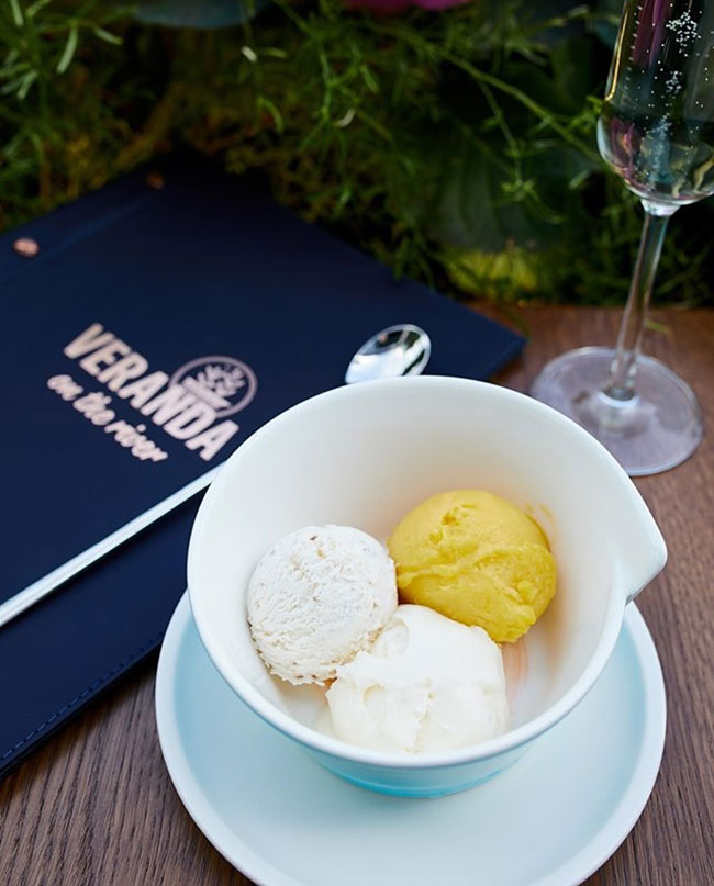 Морозиво та сонце — день чудовий: оригінальні десерти в закладах Києва Морозиво та сонце — день чудовий: оригінальні десерти в закладах Києва