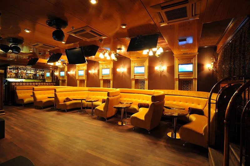 Запевай и подпевай: рестораны Киева, где есть караоке Запевай и подпевай: рестораны Киева, где есть караоке