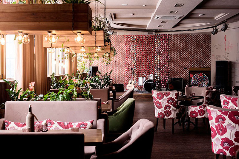 Запевай и подпевай: рестораны Киева, где есть караоке Запевай и подпевай: рестораны Киева, где есть караоке