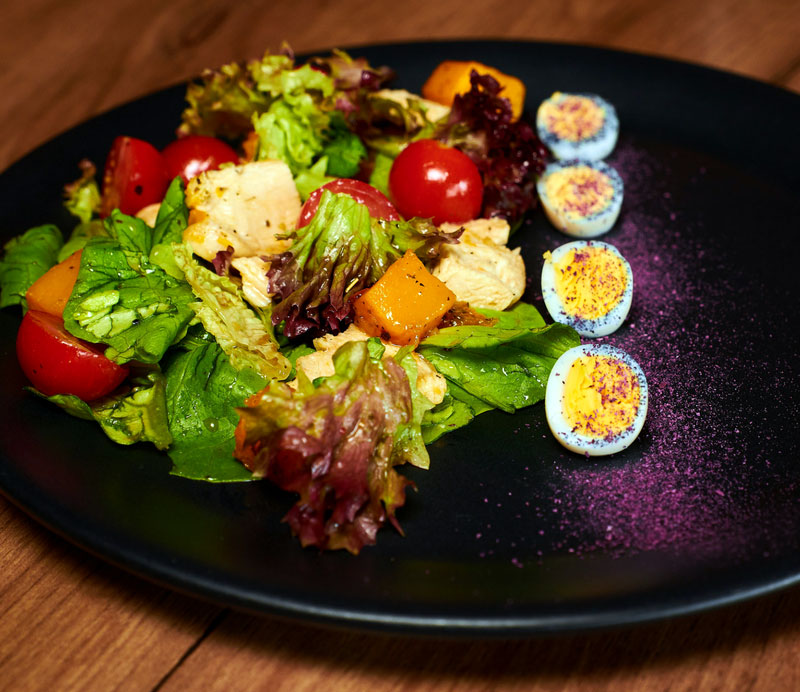 Не хумусом єдиним: де шукати вегетаріанські та веганські страви в Києві Не хумусом єдиним: де шукати вегетаріанські та веганські страви в Києві