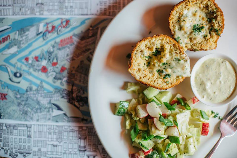 Не хумусом єдиним: де шукати вегетаріанські та веганські страви в Києві Не хумусом єдиним: де шукати вегетаріанські та веганські страви в Києві