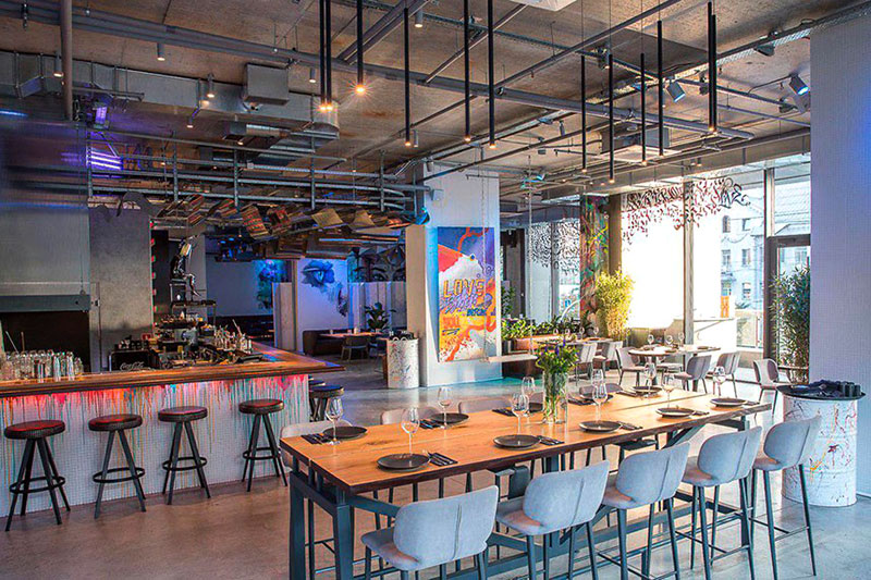 Топ заведений Киева, где зажигают незабываемые вечеринки Топ заведений Киева, где зажигают незабываемые вечеринки