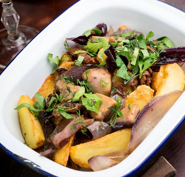 Pets friendly заклади: куди піти з чотириногим другом в Києві Pets friendly заклади: куди піти з чотириногим другом в Києві