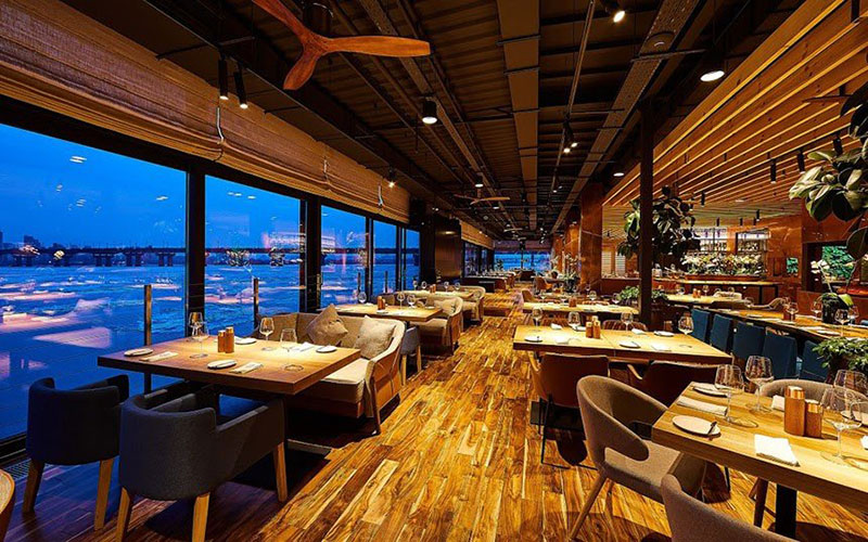 На великій воді: ресторани Києва, які знаходяться біля води На великій воді: ресторани Києва, які знаходяться біля води