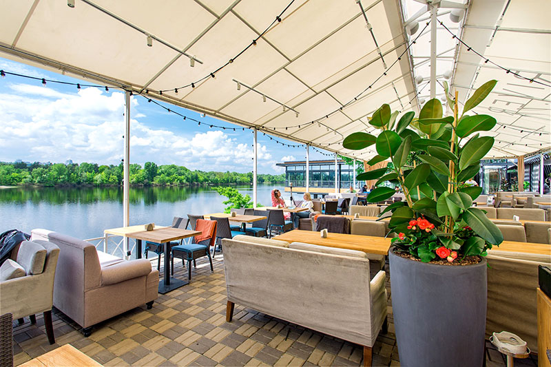 На великій воді: ресторани Києва, які знаходяться біля води На великій воді: ресторани Києва, які знаходяться біля води