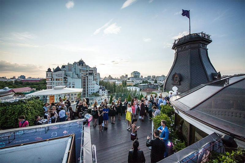 На висоті: огляд київських руфтопів На висоті: огляд київських руфтопів