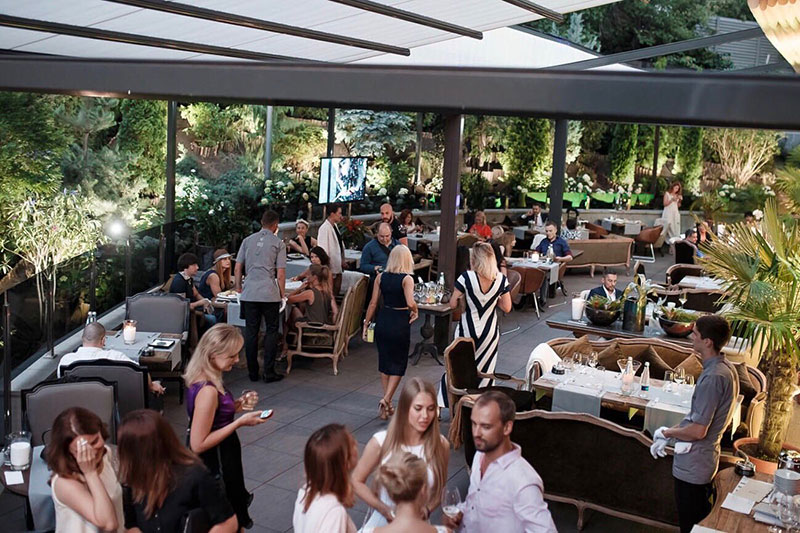 Вид з даху: 16 панорамних ресторанів Києва Вид з даху: 16 панорамних ресторанів Києва