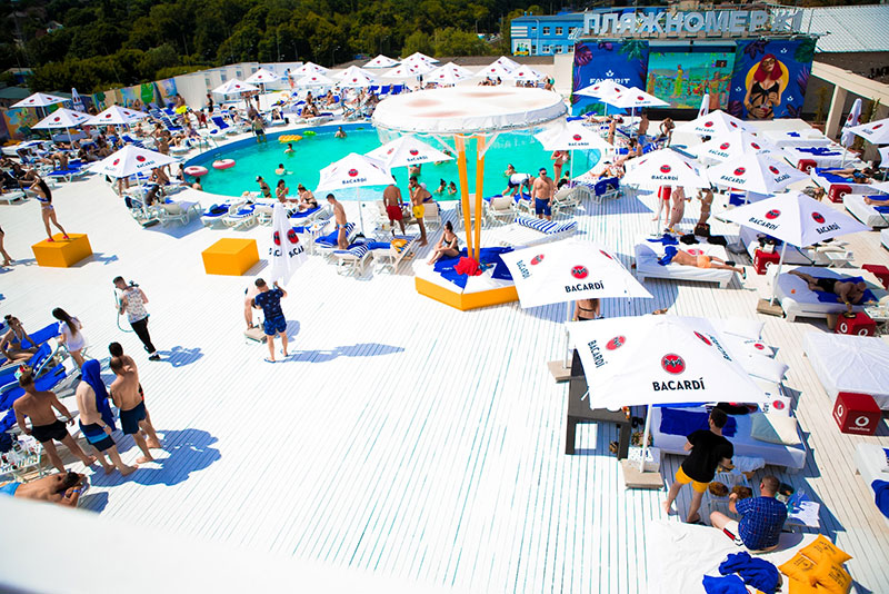 Вид з даху: 16 панорамних ресторанів Києва Вид з даху: 16 панорамних ресторанів Києва