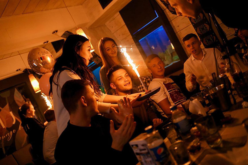 Мій найкращий день: ресторани Києва, де є спеціальні пропозиції до Дня народження Мій найкращий день: ресторани Києва, де є спеціальні пропозиції до Дня народження