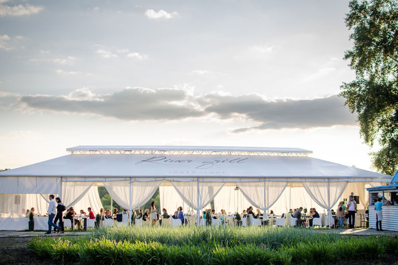 Гармонія смаку: огляд літніх терас ресторанів Києва (частина 1) Гармонія смаку: огляд літніх терас ресторанів Києва (частина 1)