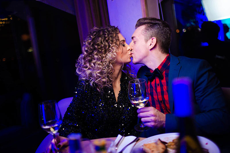 Їж. Знову їж. Кохай: Куди піти у День Закоханих у Києві Їж. Знову їж. Кохай: Куди піти у День Закоханих у Києві