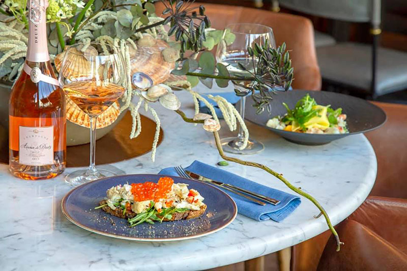 Магія білого і червоного: винні історії в ресторанах Києва Магія білого і червоного: винні історії в ресторанах Києва