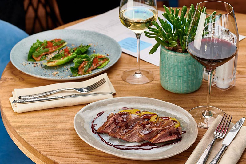 Магія білого і червоного: винні історії в ресторанах Києва Магія білого і червоного: винні історії в ресторанах Києва