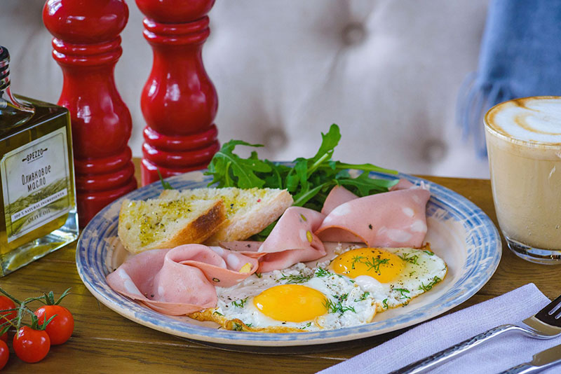 Сніданок подано: 9 місць, з яких починається ранок Сніданок подано: 9 місць, з яких починається ранок