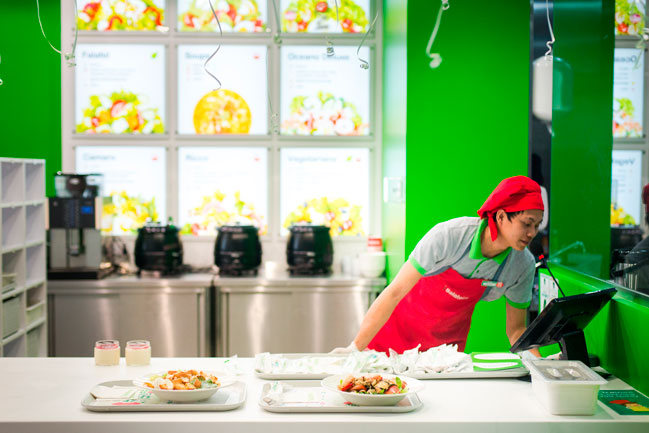 Украинская сеть Salateira открыла ресторан в Дубае Украинская сеть Salateira открыла ресторан в Дубае