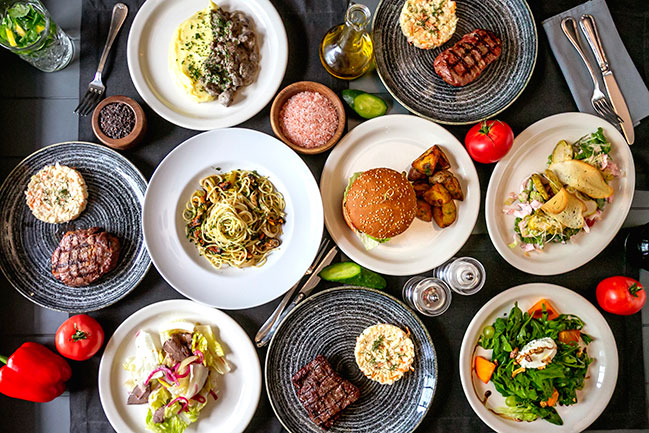 Доставка бізнес-ланчів в офіси з ресторану Sams Steak House на Жилянській