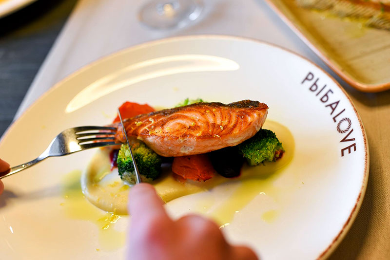 Не м’ясо, а риба: путівник рибними місцями Києва Не м’ясо, а риба: путівник рибними місцями Києва