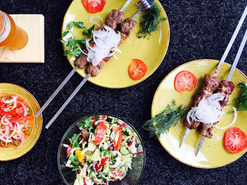 З жару, з полум’я: де шукати мангал-меню в закладах Києва З жару, з полум’я: де шукати мангал-меню в закладах Києва