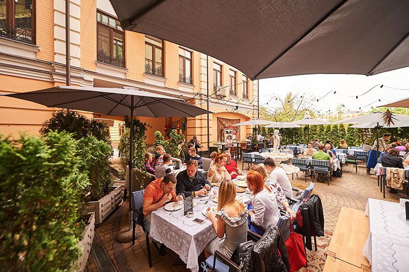 Шаланди повні кефалі: одеська кухня в ресторанах Києва Шаланди повні кефалі: одеська кухня в ресторанах Києва