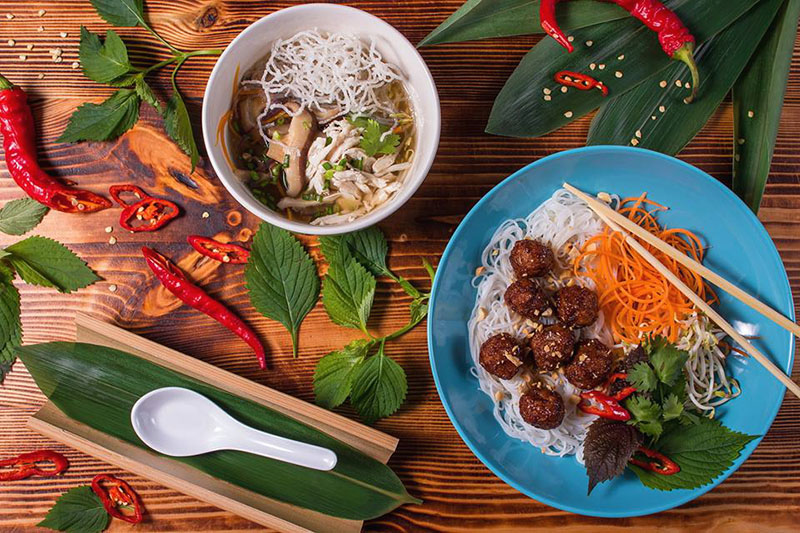 Нескучная осень: три заведения, которые открылись в сентябре Нескучная осень: три заведения, которые открылись в сентябре