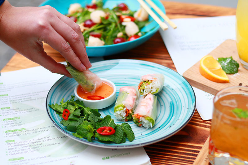 Springtime: спринг-роллы в ресторанах Киева Springtime: спринг-роллы в ресторанах Киева