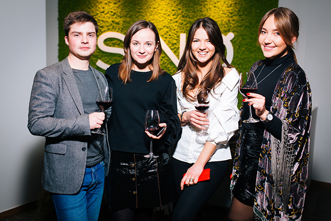 У Києві офіційно відкрився перший демократичний ресторан SINO