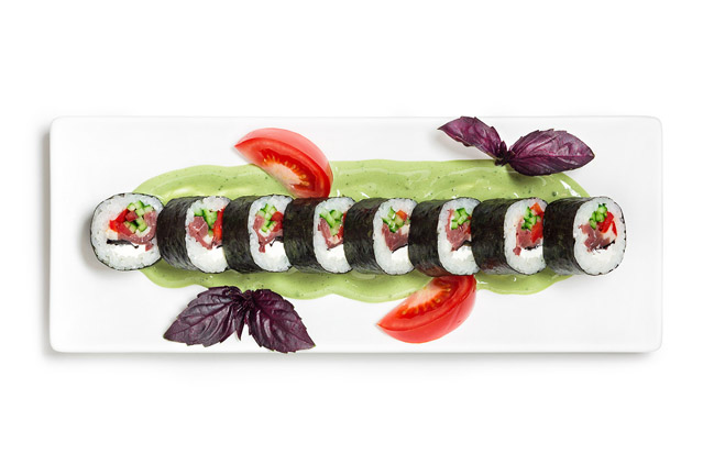 Наслаждайтесь путешествием в мир японской культуры вместе с новым меню от "Сушия"