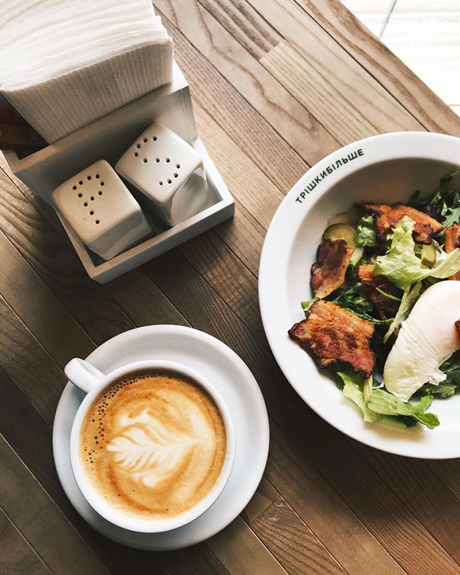 Нове місце (Київ): кафе Трішки більше на Золотих Воротах Нове місце (Київ): кафе Трішки більше на Золотих Воротах