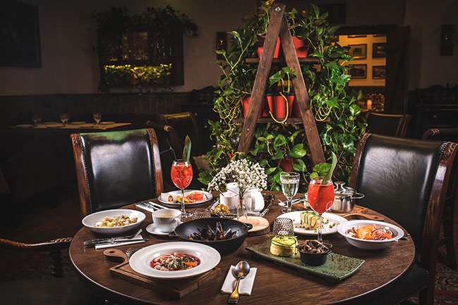 Новое место (Киев): ресторан Цаца на Подоле