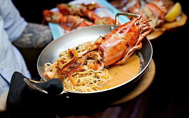 Butterflies Weekend: як пройшло 8 Березня в ресторані Веранда на Дніпрі Butterflies Weekend: як пройшов 8 березня в ресторані Веранда на ДніпріButterflies Weekend: як пройшло 8 Березня в ресторані Веранда на Дніпрі