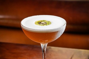 Авторські коктейлі у ресторані 