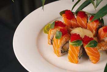 Оновлене азіатське меню у ресторані 