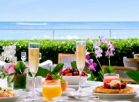 Звуки моря делают еду вкуснее