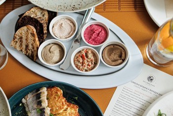 Сімейні бранчі у ресторані 