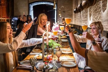 Особливі події у ресторані 