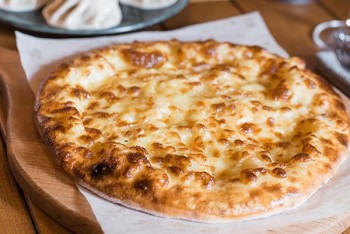 Хачапурі у ресторані 