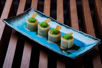 Азіатські шедеври в ресторані 