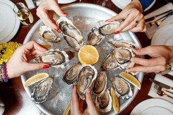 Устрицы по 39 грн в ресторане 