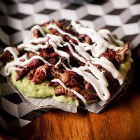 Бургер с жареными сверчками покорил Нью-Йорк