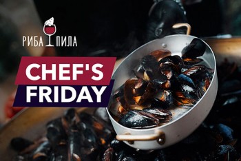 Щоп'ятниці шеф готує особливі страви у залі в ресторані 