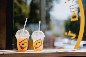 Нове місце (Київ): Юкі+Чапукі на Палаці Україна