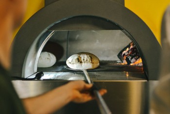 Нове місце (Київ): ресторан італійської кухні на Печерську