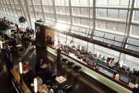 Названы лучшие рестораны для авиапассажиров