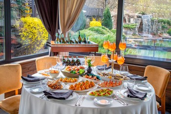 Безлімітний SEAFOOD BRUNCH у Forrest Club