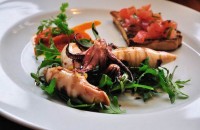 У ресторані недоварений кальмар намагався запліднити рота жінки