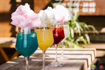 Авторські коктейлі в ресторанах 