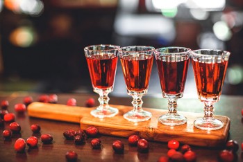 Наливки і настойки: де їх пити в Києві?