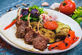 Новое место (Киев): ресторан кавказской кухни Баклажан