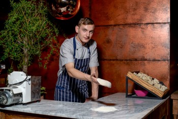 Інтерв'ю з шефом: піццайоло Ян Іхісаєв з Spezzo