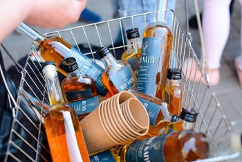 Нове місце: моноформат «Білий налив» на Хрещатику